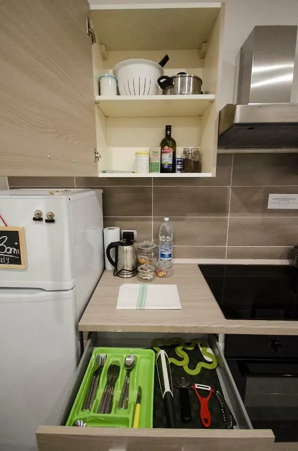 Apartment Bibiena Lodge, Appartamento Moderno In Centro Bologna