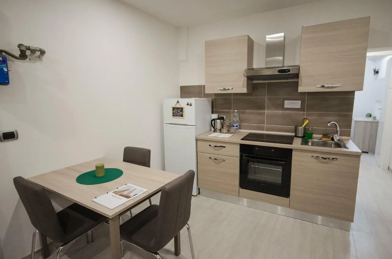 Bibiena Lodge, Appartamento Moderno In Centro Bologna 0*,  Italy